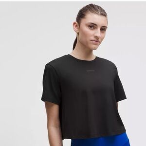 Lululemon Pace Crush Cross-Back Graphic T-Shirt (Black M)